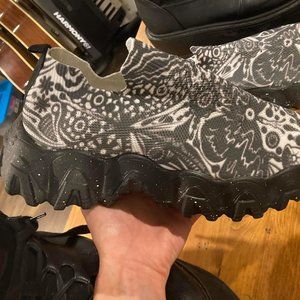 NEW LOWRISE PLATFORM SOCK SNEAKERS